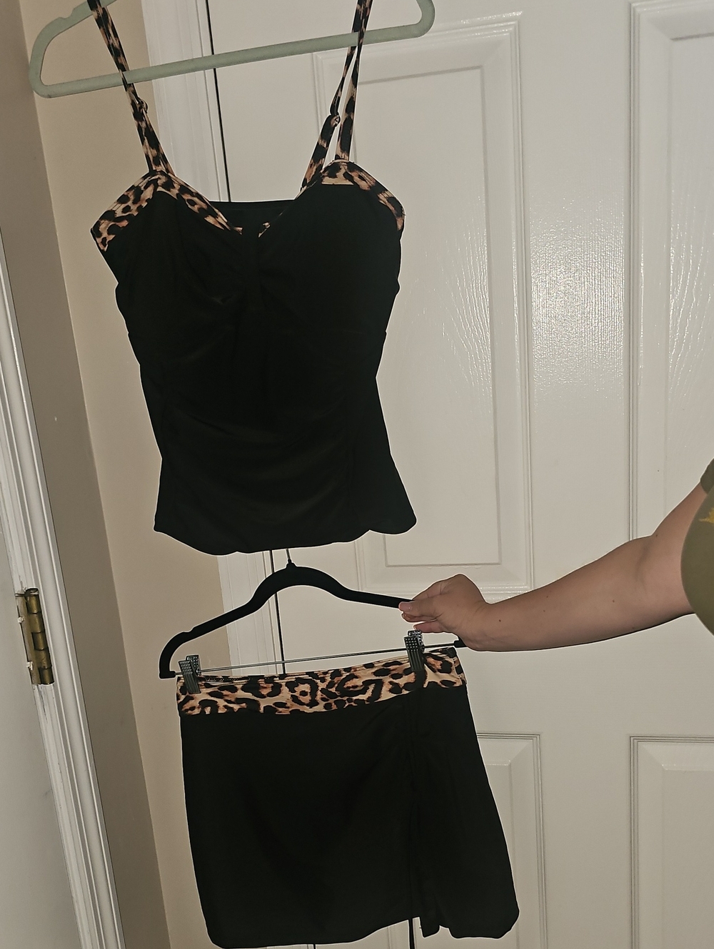 Black Two-Piece Tankini Set with Leopard Trim